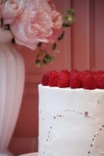Layer cake framboisier