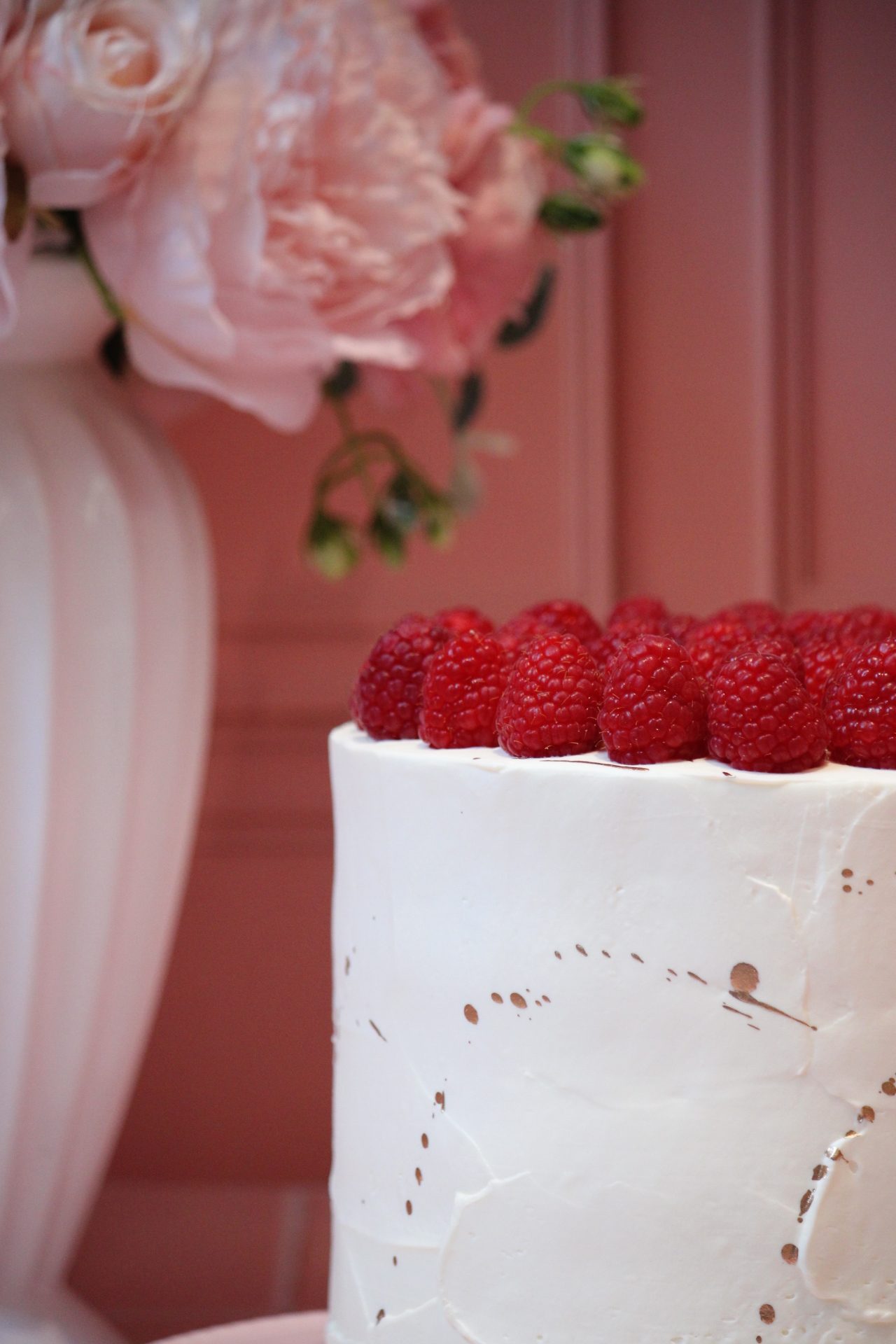 framboisier-1-rotated-4 Layer cake framboisier – Image 1