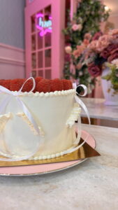 wedding cake vintage berries 3